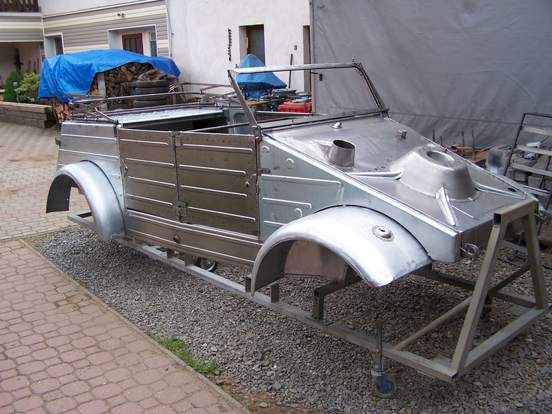 New bodywork KdF 82 - option A